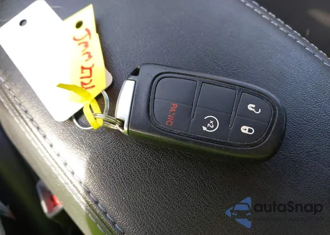 2019 Jeep Cherokee Latitude Plus 4X4 from USA, damaged, VIN 1C4PJMLB0KD426282